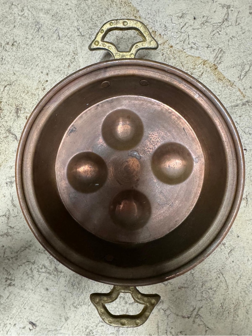 Copper Tone 4-Egg Poacher Pan with Brass Handles - Home Kitchen